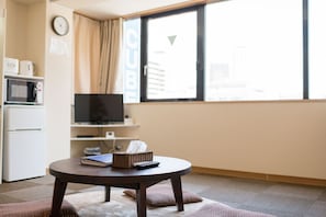 Japanese Style Room Apartment, City View | Blackout drapes, iron/ironing board, free WiFi, bed sheets
