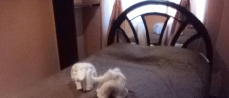 Apartment, 1 Double Bed | Iron/ironing board, free WiFi, bed sheets