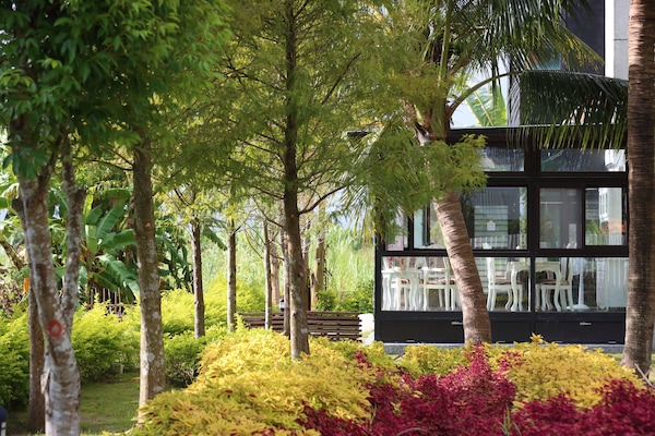 Standard Double Room | Garden view