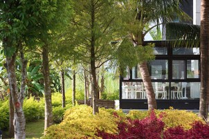 Standard Double Room | Garden view