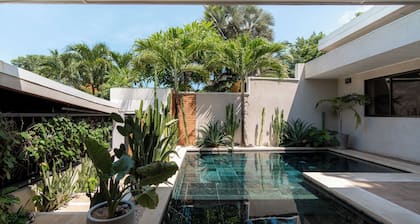 Luxury Villa Ayola • Steps to Beach, Dining & Markets