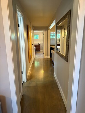 1 makuuhuone, silitysrauta/-lauta, ilmainen Wi-Fi, vuodevaatteet