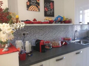 Desayuno completo incluido todos los días 