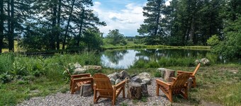 Aspen Cabin Columbia Mountain Ranch
