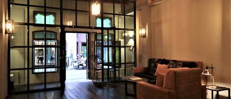 Glasnost Home | Wohnbereich