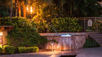 室外游泳池,恒温泳池