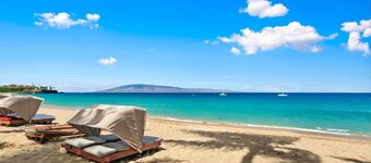 Family Retreat on Kaanapali Beach • Impeccably Maintained • Poolside Location