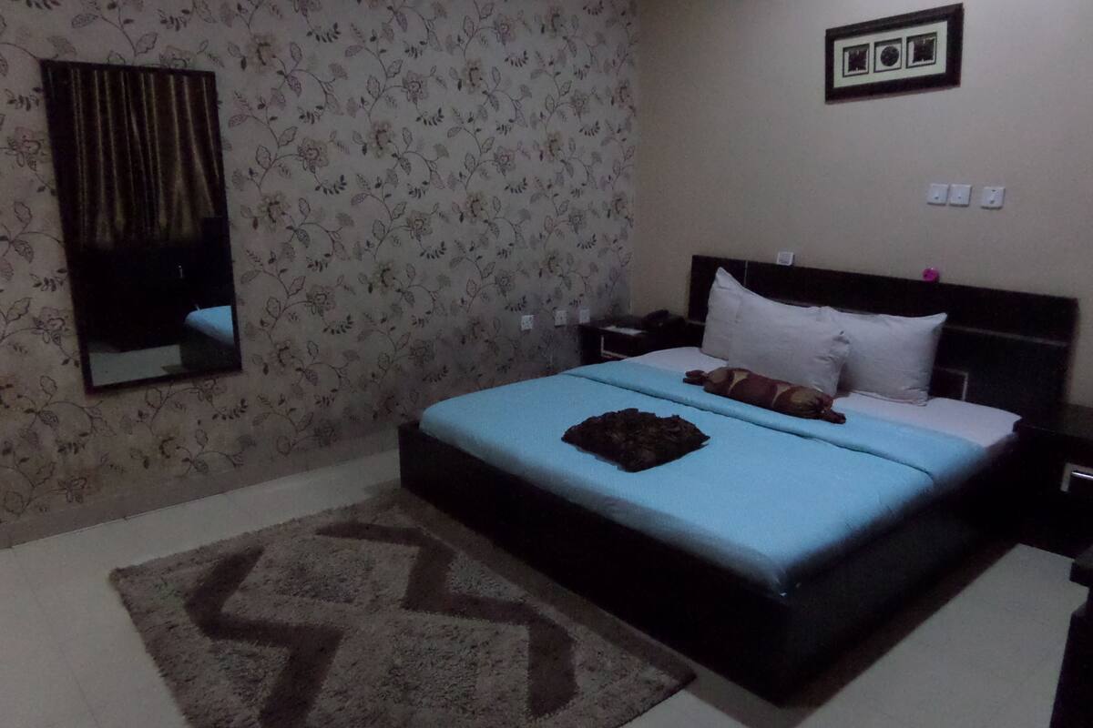 In-room safe, desk, free WiFi, bed sheets