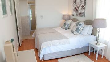 Deluxe Villa, 4 Bedrooms, Non Smoking, Ocean View | 5 bedrooms, premium bedding, individually decorated