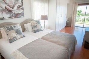 Deluxe-Villa, 4 Schlafzimmer, Nichtraucher, Meerblick | 5 Schlafzimmer, hochwertige Bettwaren, individuell dekoriert