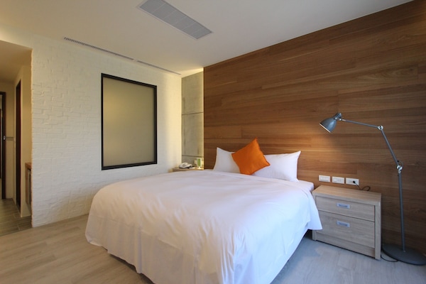 Desk, blackout curtains, free WiFi, bed sheets