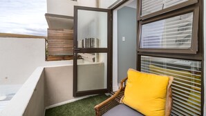 Appartamento Comfort, 1 letto queen, non fumatori | Balcone