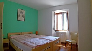 Apartment, 2 Bedrooms | 2 bedrooms, cots/infant beds, free WiFi, bed sheets