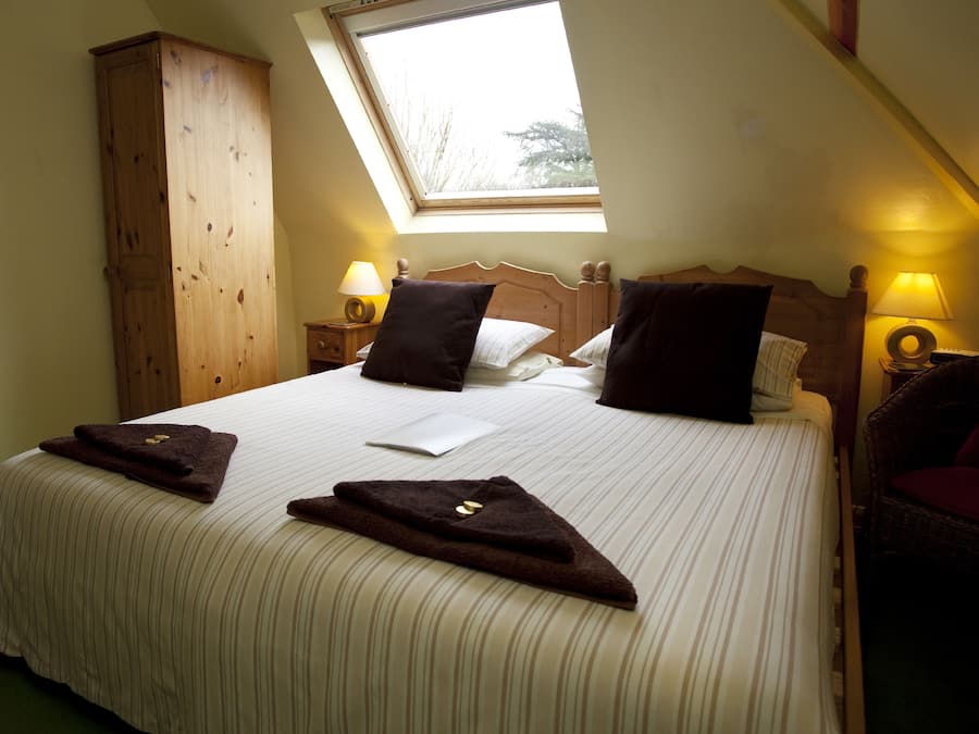 Super King Room, Ensuite, Non Smoking | Premium bedding, minibar, blackout drapes, iron/ironing board