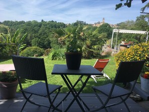 Panorama tweepersoonskamer, 1 tweepersoonsbed, privébadkamer, uitzicht op tuin (Rez de Jardin) | Terras