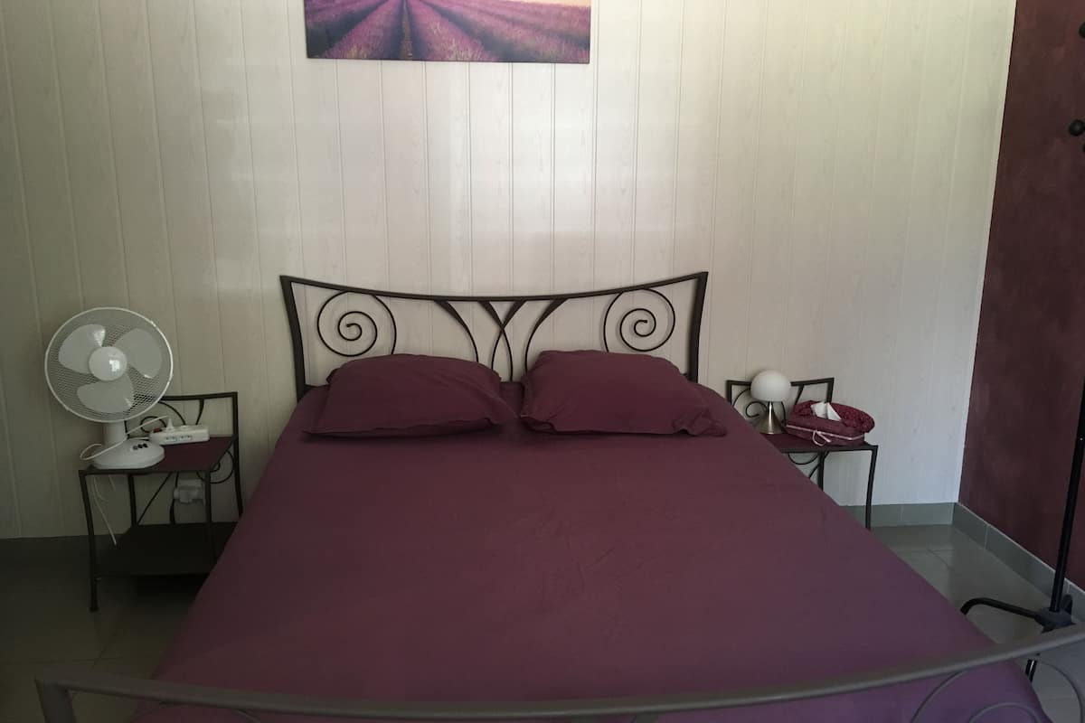Classic Double Room, 1 Double Bed, Private Bathroom, Ground Floor