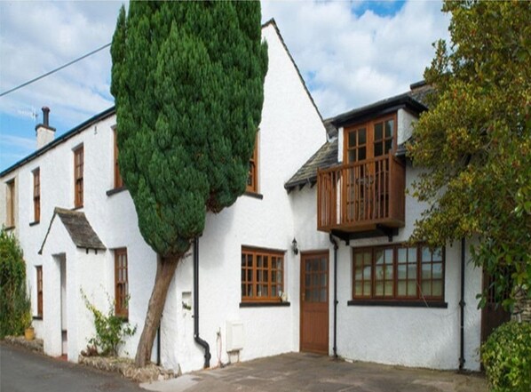 Front of property - Lane House (Kendal)