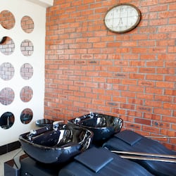 Hot tub, body treatments, hydrotherapy, aromatherapy, hot stone massages