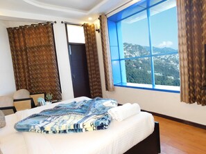 Superior Room, 1 King Bed, Smoking | Premium bedding, memory foam beds, in-room safe, individually furnished - Hotel Crystal Palace (Dehradun)