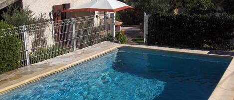 Seasonal outdoor pool