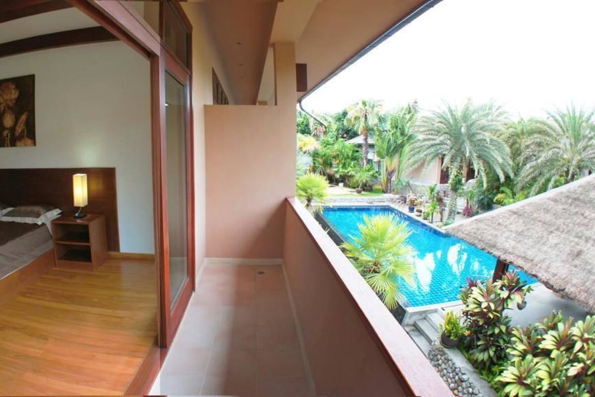 2-Bedroom Town House | Balcony