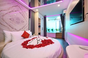 Chambre luxueuse double | Minibar, bureau, rideaux d’obscurcissement, système d’insonorisation