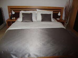 Desk, free cribs/infant beds, rollaway beds, free WiFi - Vila Olivera Niska Banja (Niska Banja)