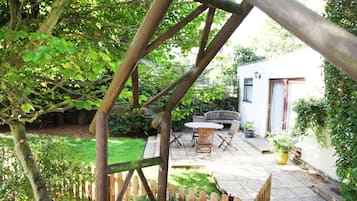 Traditional Cottage, 1 Bedroom, Kitchen, Garden Area | Garden view