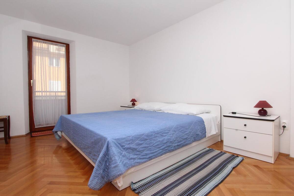 Apartment, 2 Bedrooms (Ground Floor)