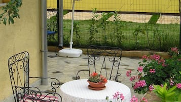 Studio | Terrace/patio