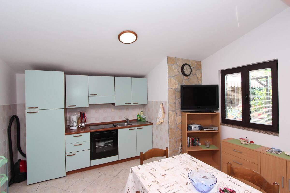 Monolocale, terrazzo (Bungalow) | Cucina privata | Frigorifero, microonde, piano cottura, macchina per tè/caffè