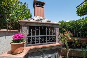 BBQ/picnic Area - Apartments Divna (Rovinj)