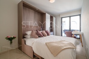 2 bedrooms, WiFi, bed sheets - Boutique 2 bedroom apartment VRBO (Nice)