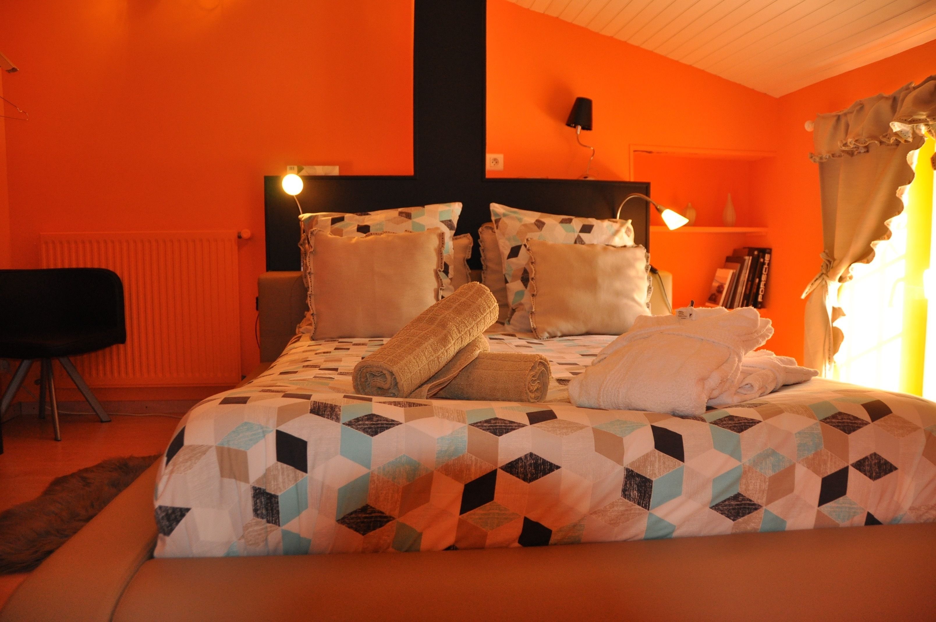 Double Room (Mezzo) | Individually decorated, individually furnished, blackout drapes