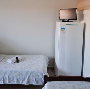 Minibar, free WiFi, bed sheets