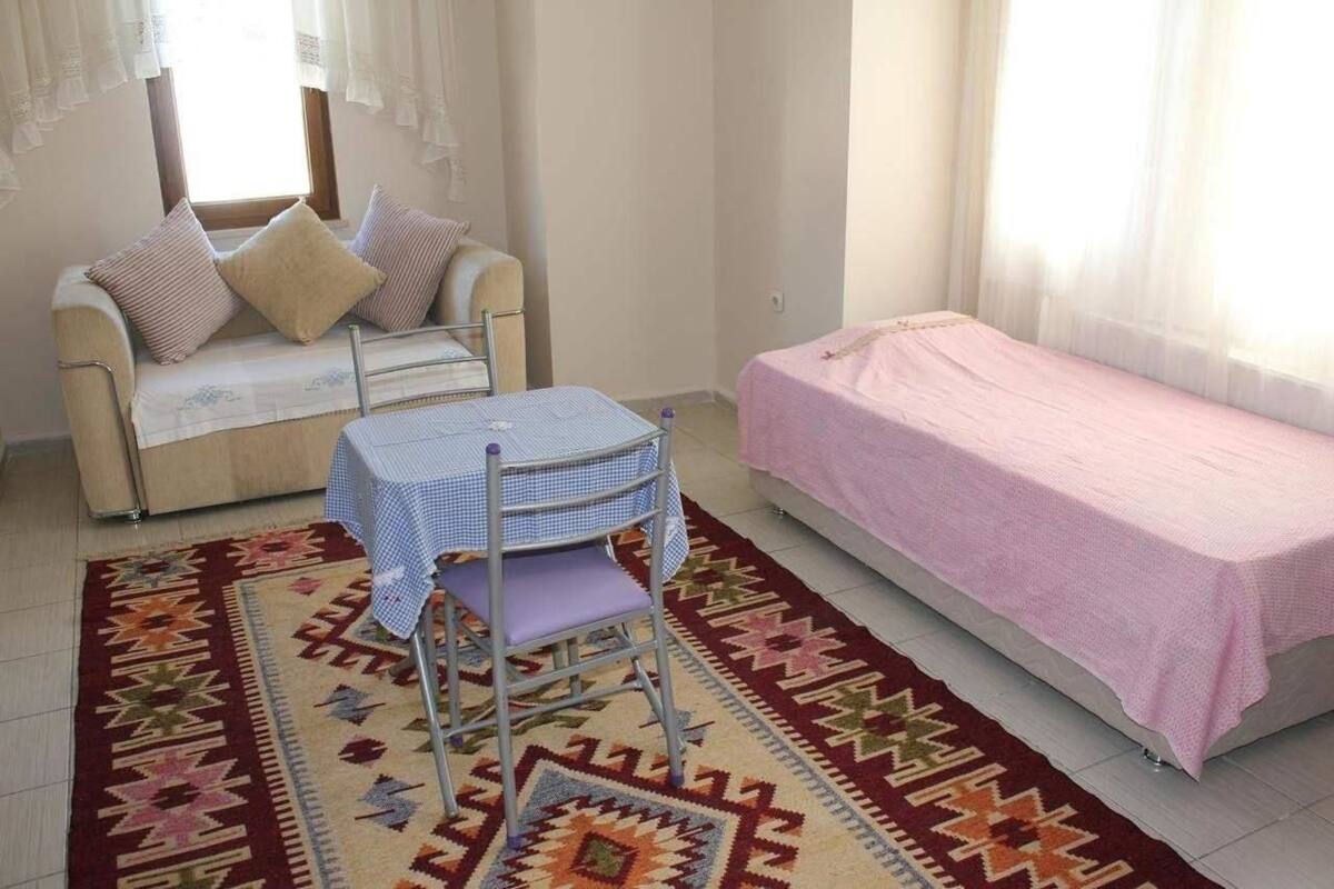 Triple Room, 1 Bedroom | Cribs (free), WiFi (free), bed sheets
