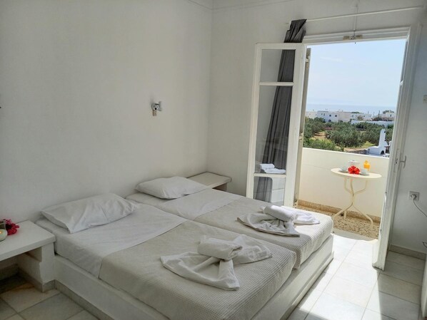 Room - Anezina Hotel (Paros)
