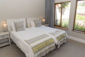 Comfort Villa, 2 Bedrooms, Non Smoking, Golf View