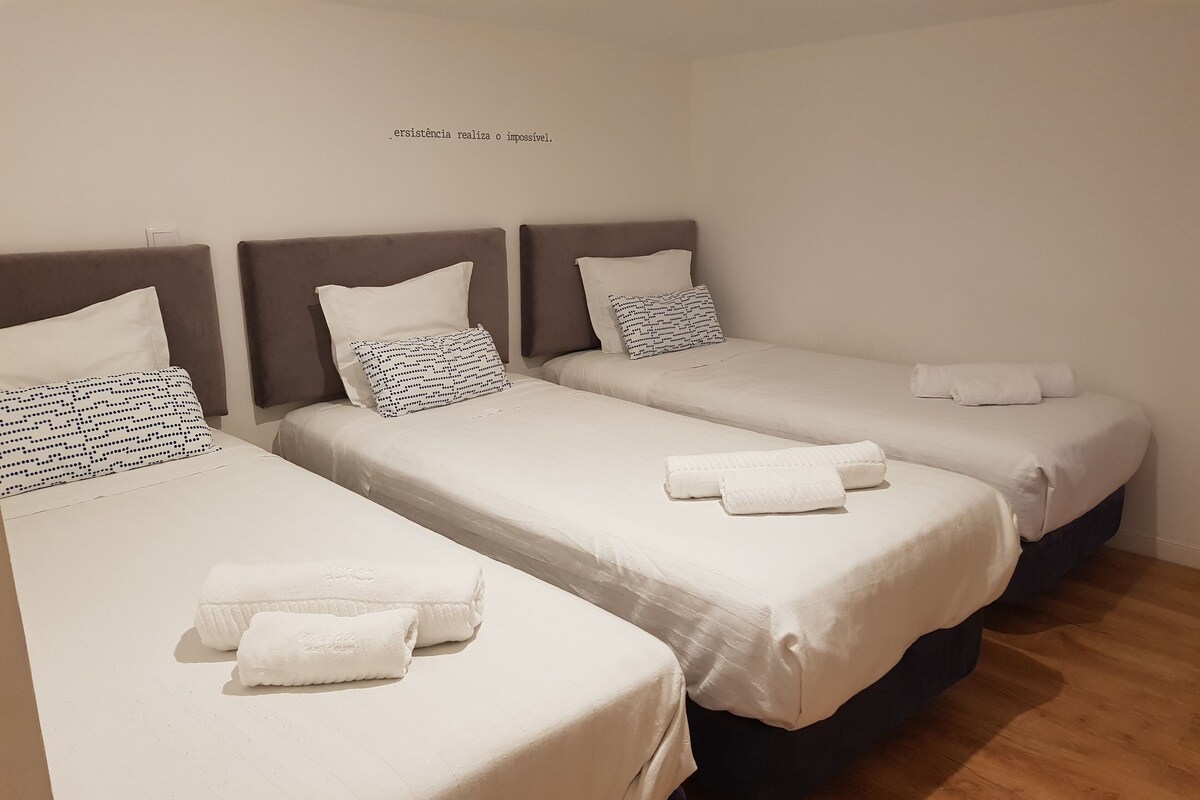 Classic Suite, Private Bathroom (4 Camas single) | 1 bedroom