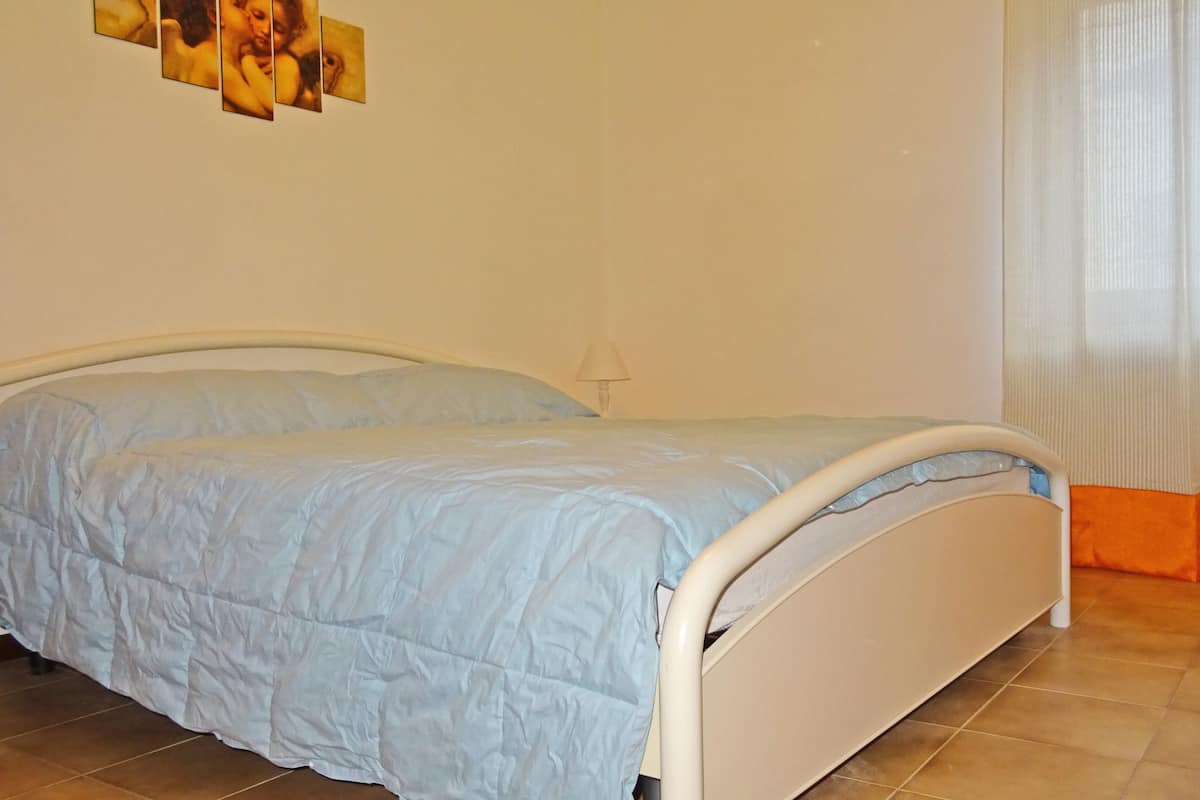 Alloggio su due livelli (Vigneto) | Culle/letti per bambini (gratuiti), Wi-Fi gratuito, lenzuola