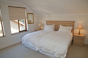 Comfort Townhome, Multiple Beds, Non Smoking, Golf View