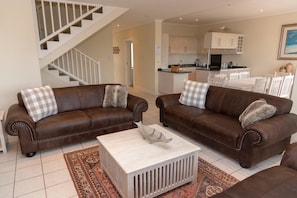 Living area - Villa 17 (Knysna)