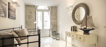 Just 100 meters from one of the most beautiful and renowned beaches of the Ragusa’s coast