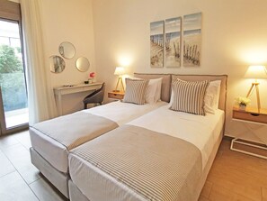 3 dormitorios, tabla de planchar con plancha, wifi gratis y ropa de cama