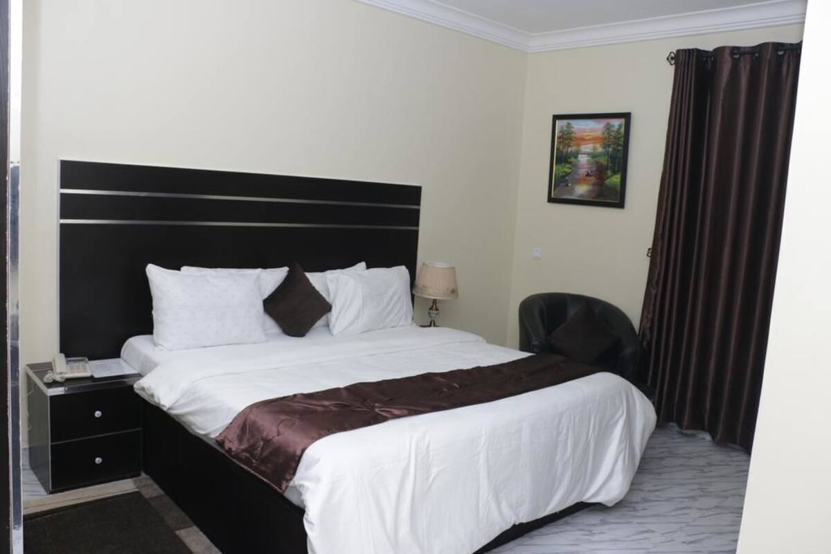 Wifi gratis y ropa de cama
