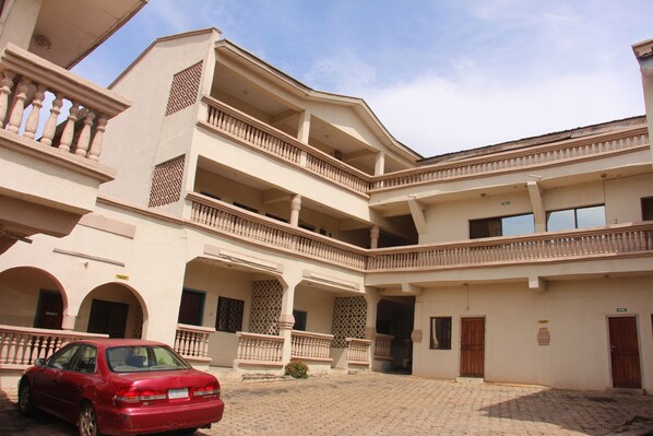 Voorkant van accommodatie