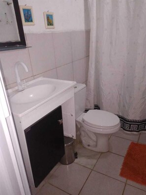 Shower, towels