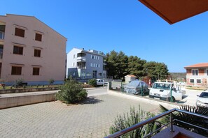 Comfort-Apartment, 1 Schlafzimmer, Balkon, Erdgeschoss | Blick vom Balkon