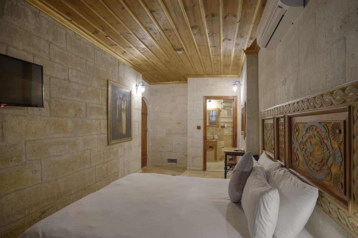 Habitación estándar | 1 dormitorio, ropa de cama de alta calidad, minibar y caja fuerte