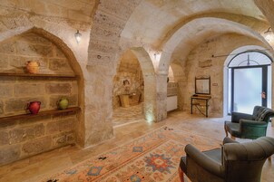 King Suite | Hochwertige Bettwaren, Minibar, Zimmersafe, kostenloses WLAN